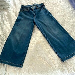 Universal Thread Highest Rise Wide Leg Crop